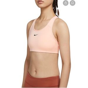 Nike Swoosh Medium-Support 1-Piece Pad Sports Bra